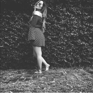 Meet your Posher, Theresa jane